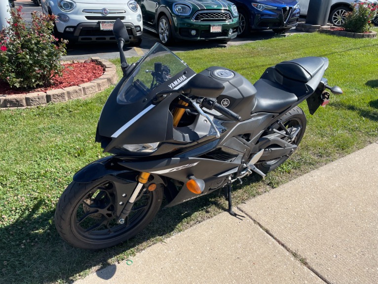 2019 Yamaha R3