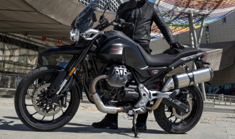 2025 MOTO GUZZI V85 Strada E5T